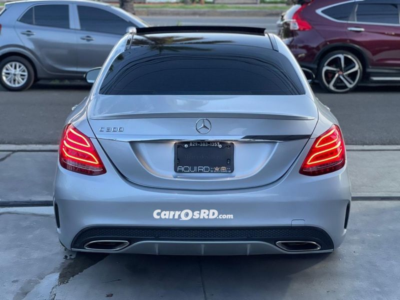 Mercedes-Benz Clase C 300 AMG 4Matic 2015 Sedán