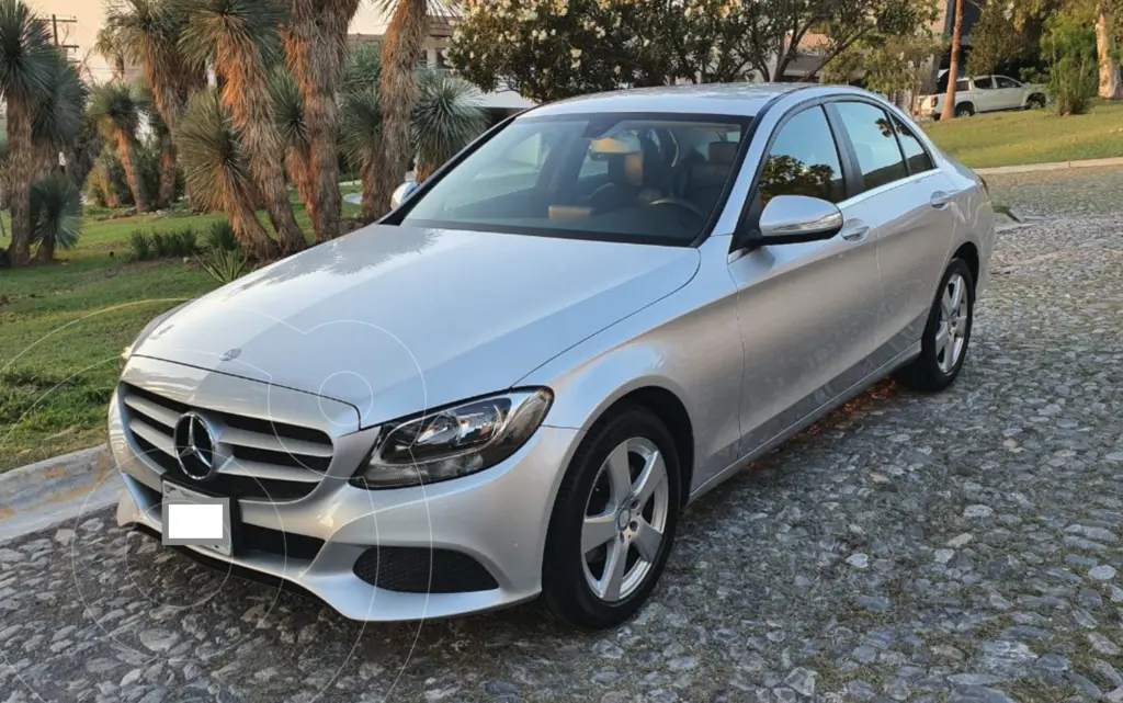 Mercedes-Benz Clase C 300 AMG 4Matic 2015 Sedán en República Dominicana