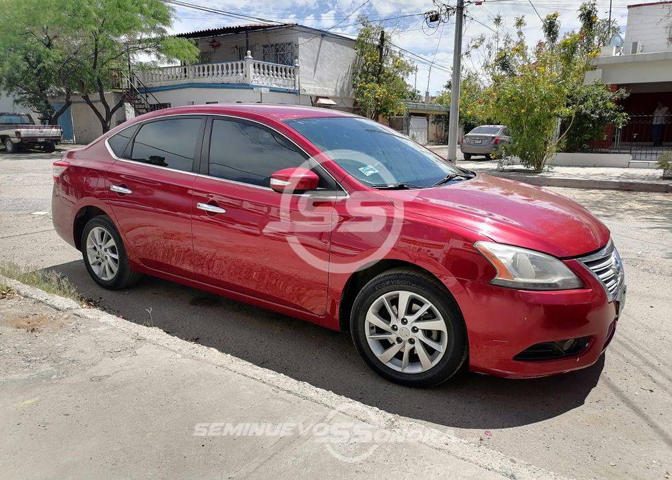 Nissan Sentra 2015 Motor 1.8L Sedán en República Dominicana
