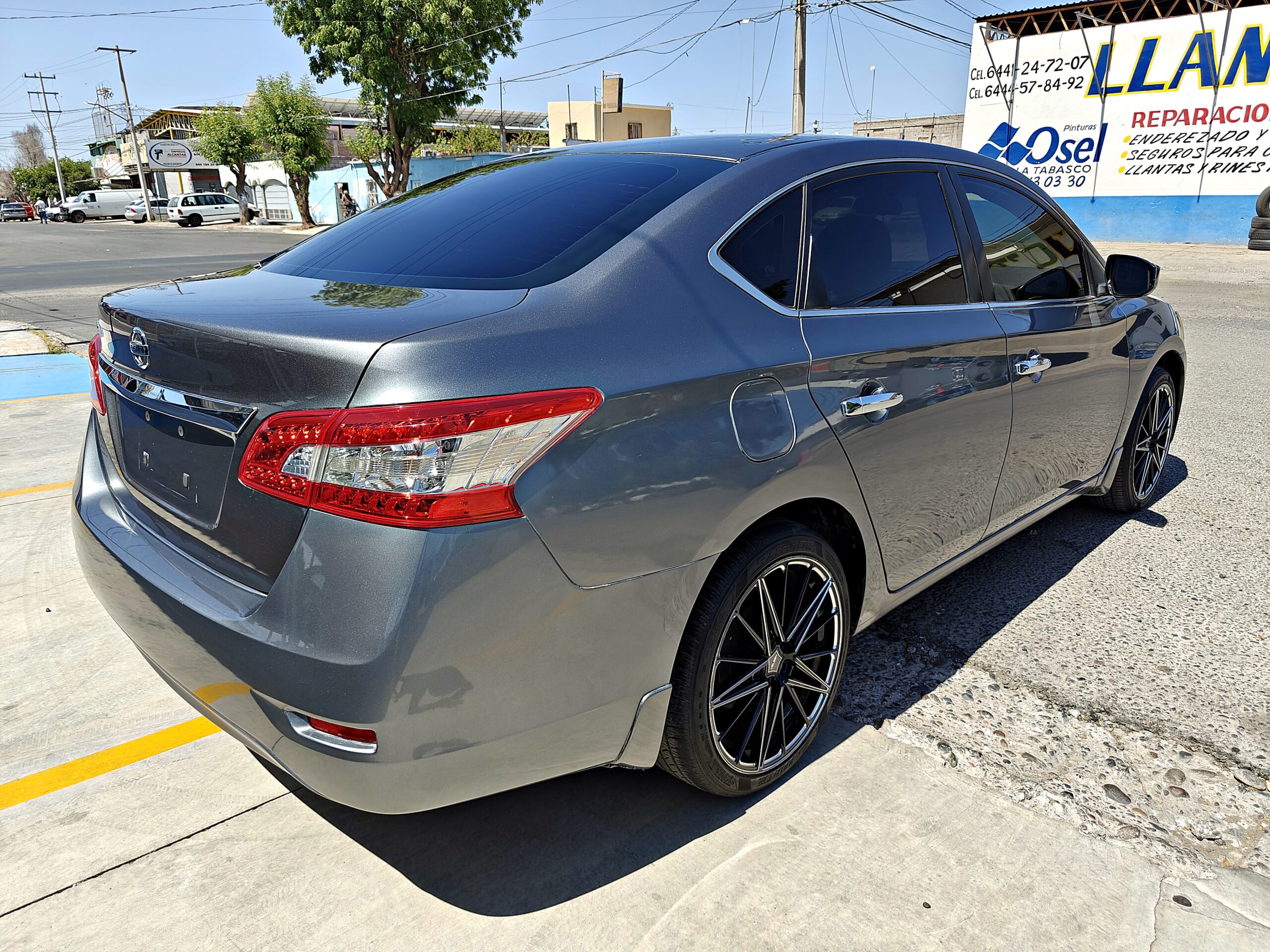 Nissan Sentra 2015 Motor 1.8L Sedán en República Dominicana