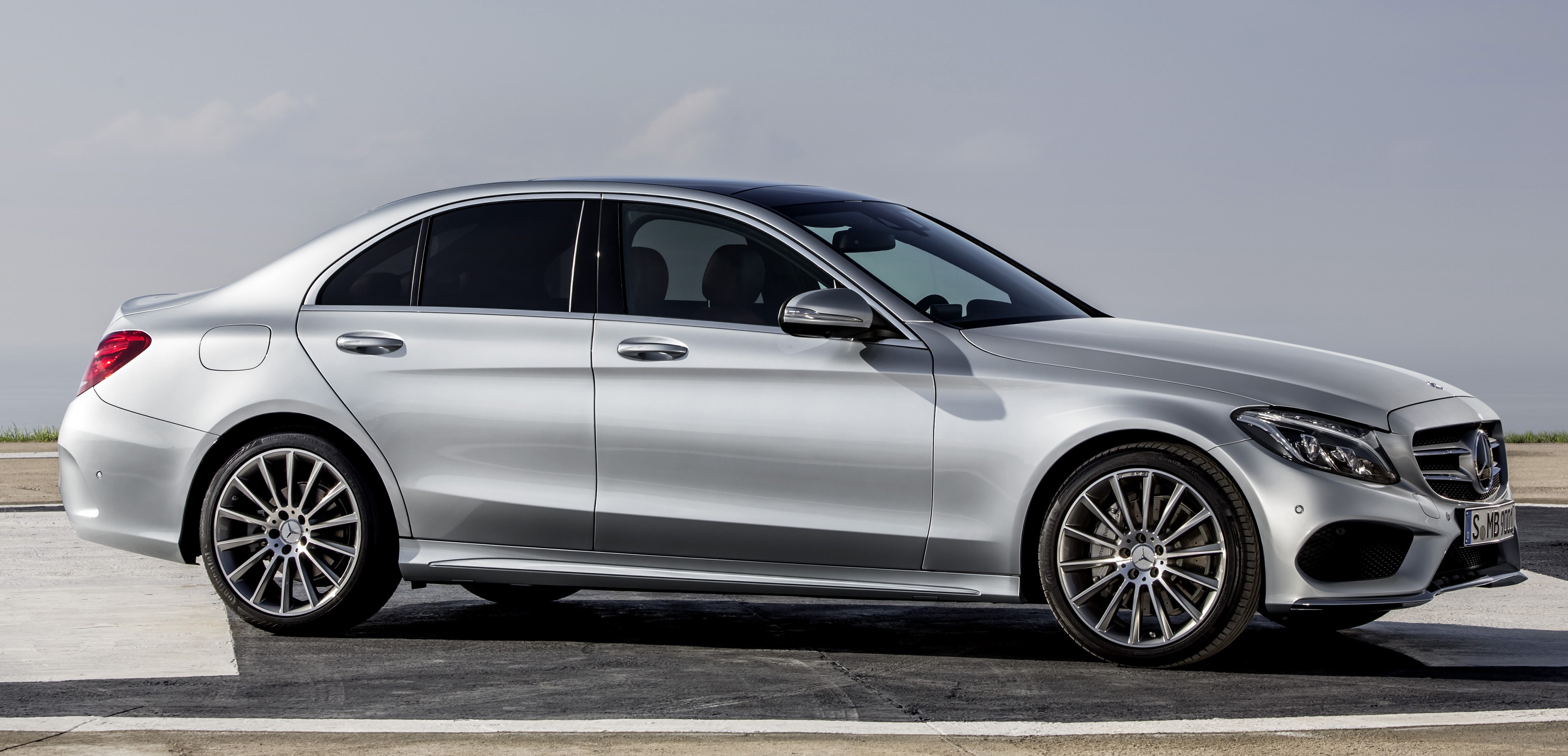 Mercedes-Benz Clase C 300 AMG 4Matic 2015 Sedan en República Dominicana