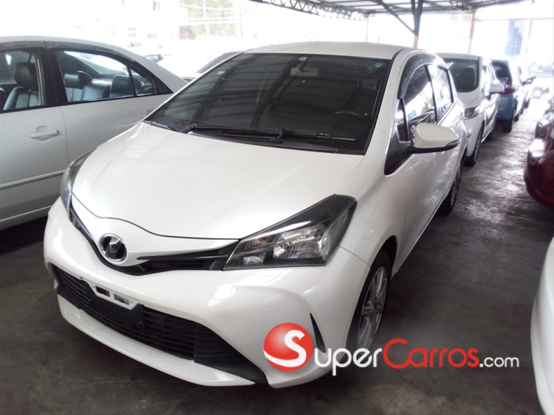 Toyota Vitz 2016 Modelo Compacto