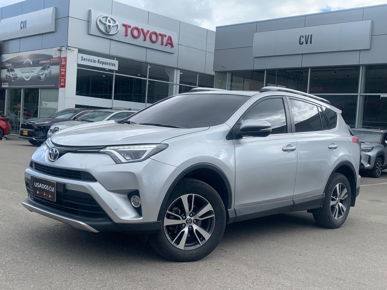 Toyota RAV4 XLE 2016 SUV 4x2 en República Dominicana