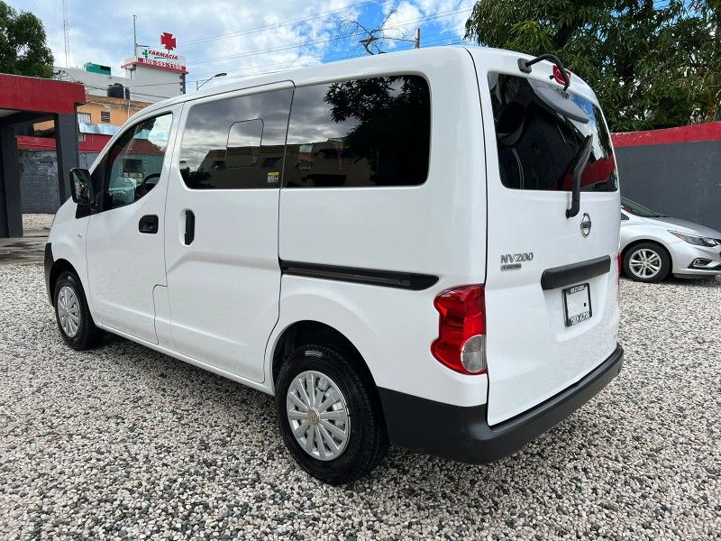 Nissan NV200 2016 Furgón de Gasolina Blanco en República Dominicana