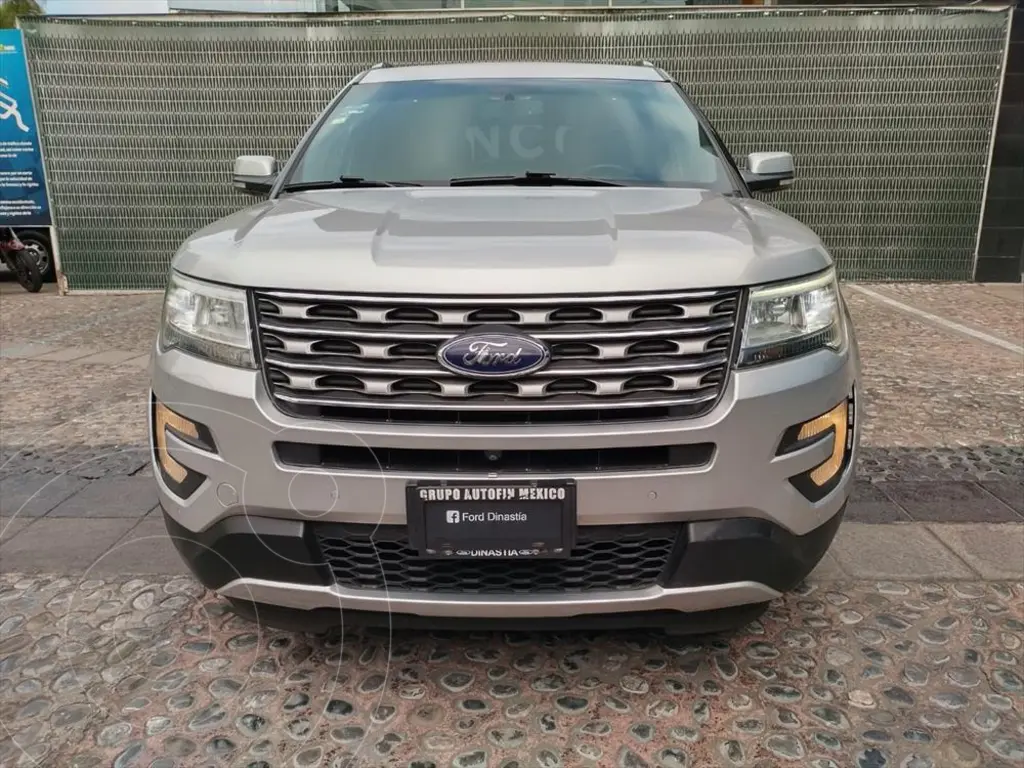 Ford Explorer XLT 2016 4WD SUV