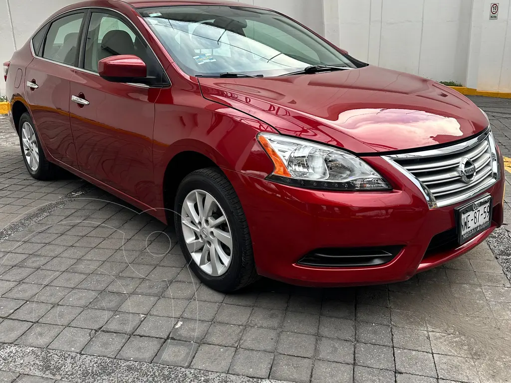 Nissan Sentra modelo 2016 versión SV sedán