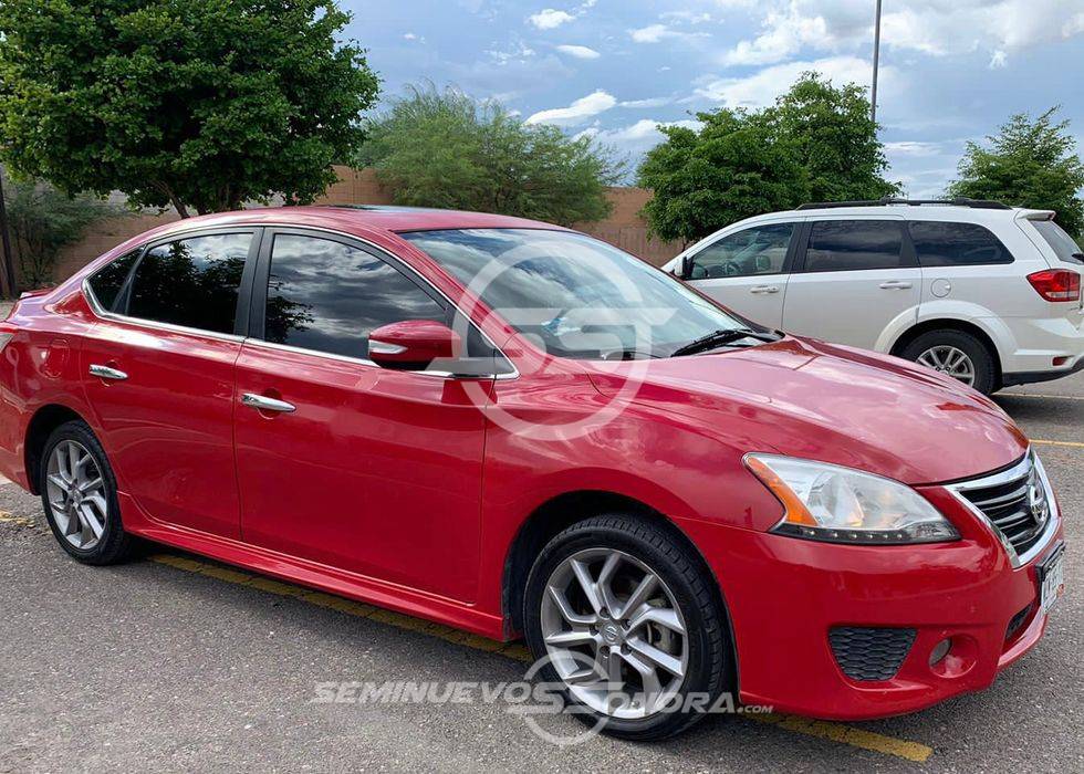 Nissan Sentra modelo 2016 versión SV sedán en República Dominicana