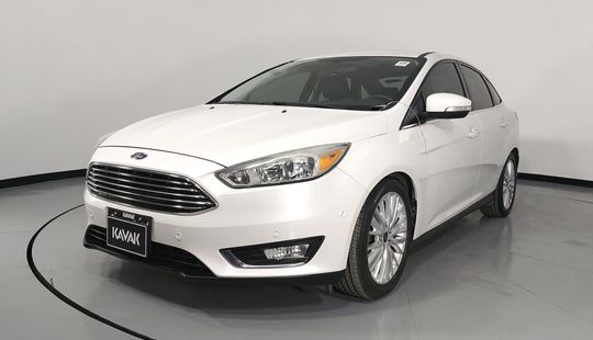 Ford Focus 2016 Sedán