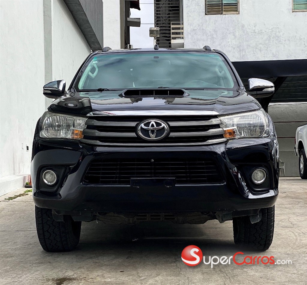 Toyota Hilux Modelo 2016 Camioneta en República Dominicana