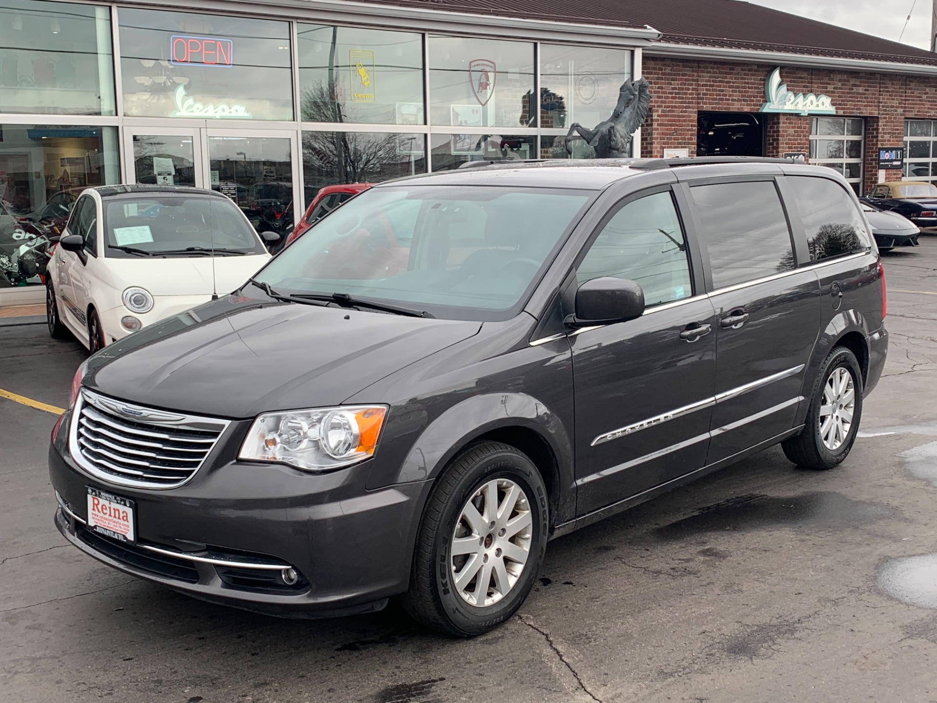 Chrysler Town & Country 2016 Minivan