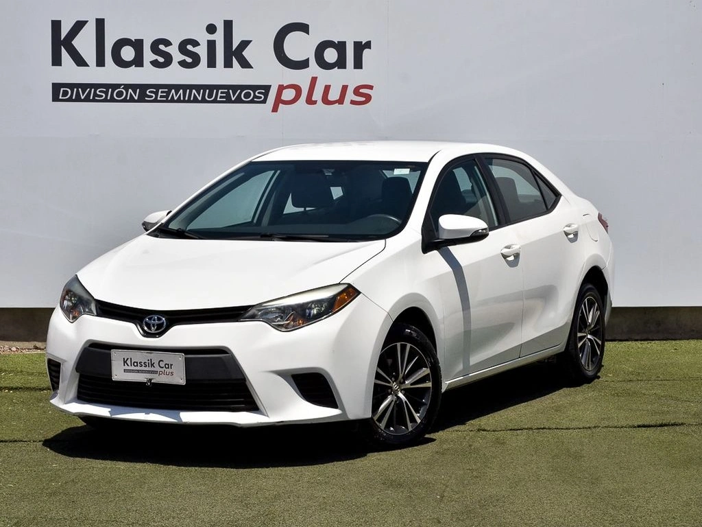 Toyota Corolla SE modelo 2016 sedán en República Dominicana
