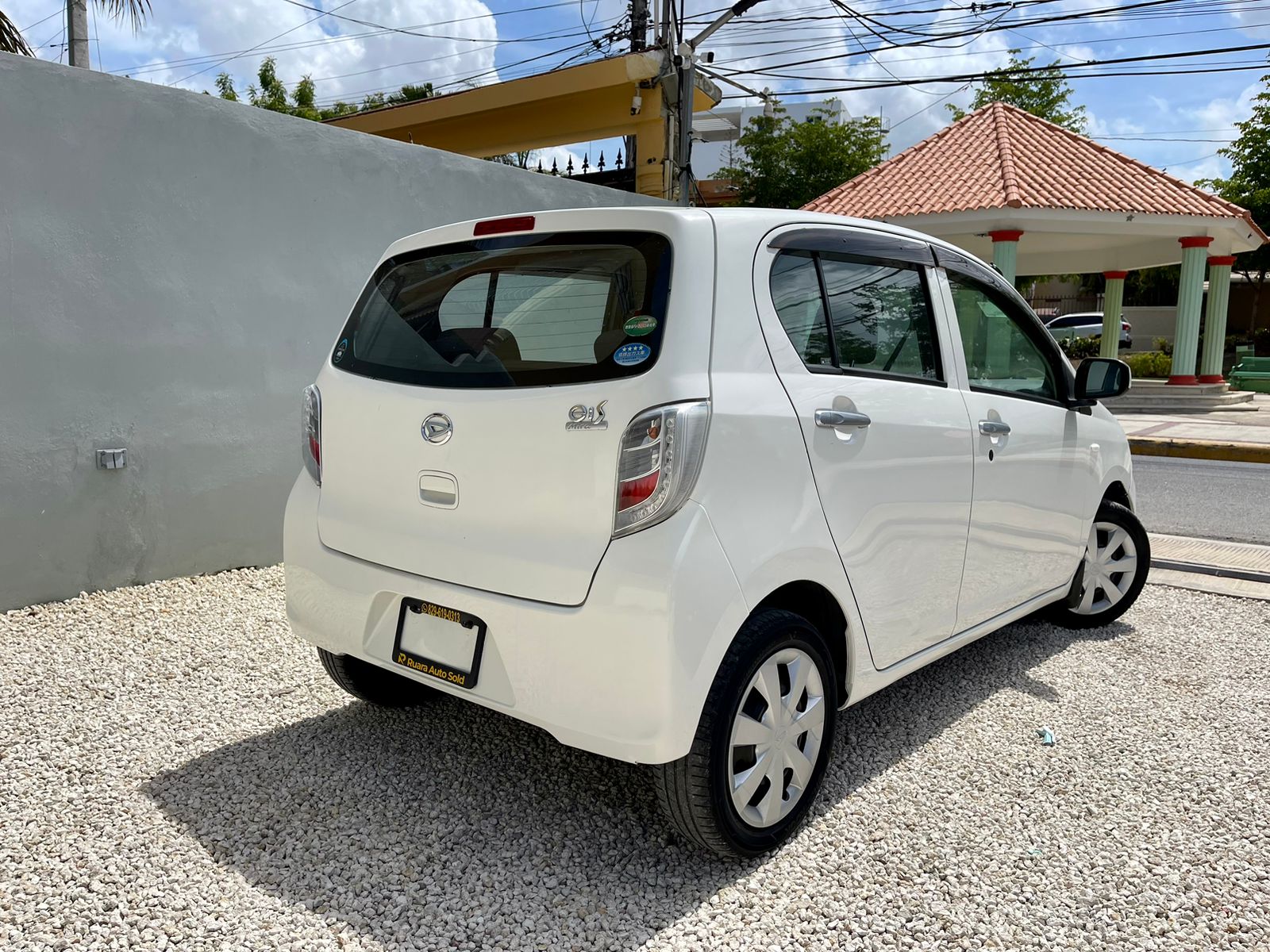 Daihatsu Mira 2016 Modelo Compacto Automóvil