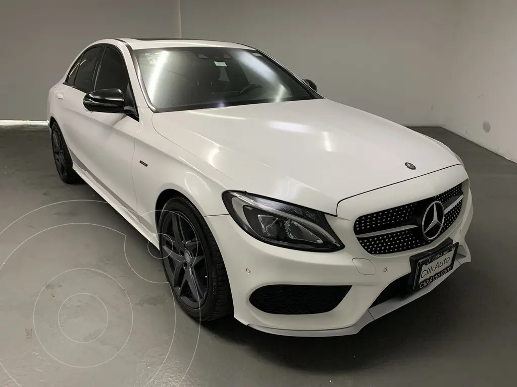 Mercedes-Benz C 300 4Matic Sedán 2016 en República Dominicana