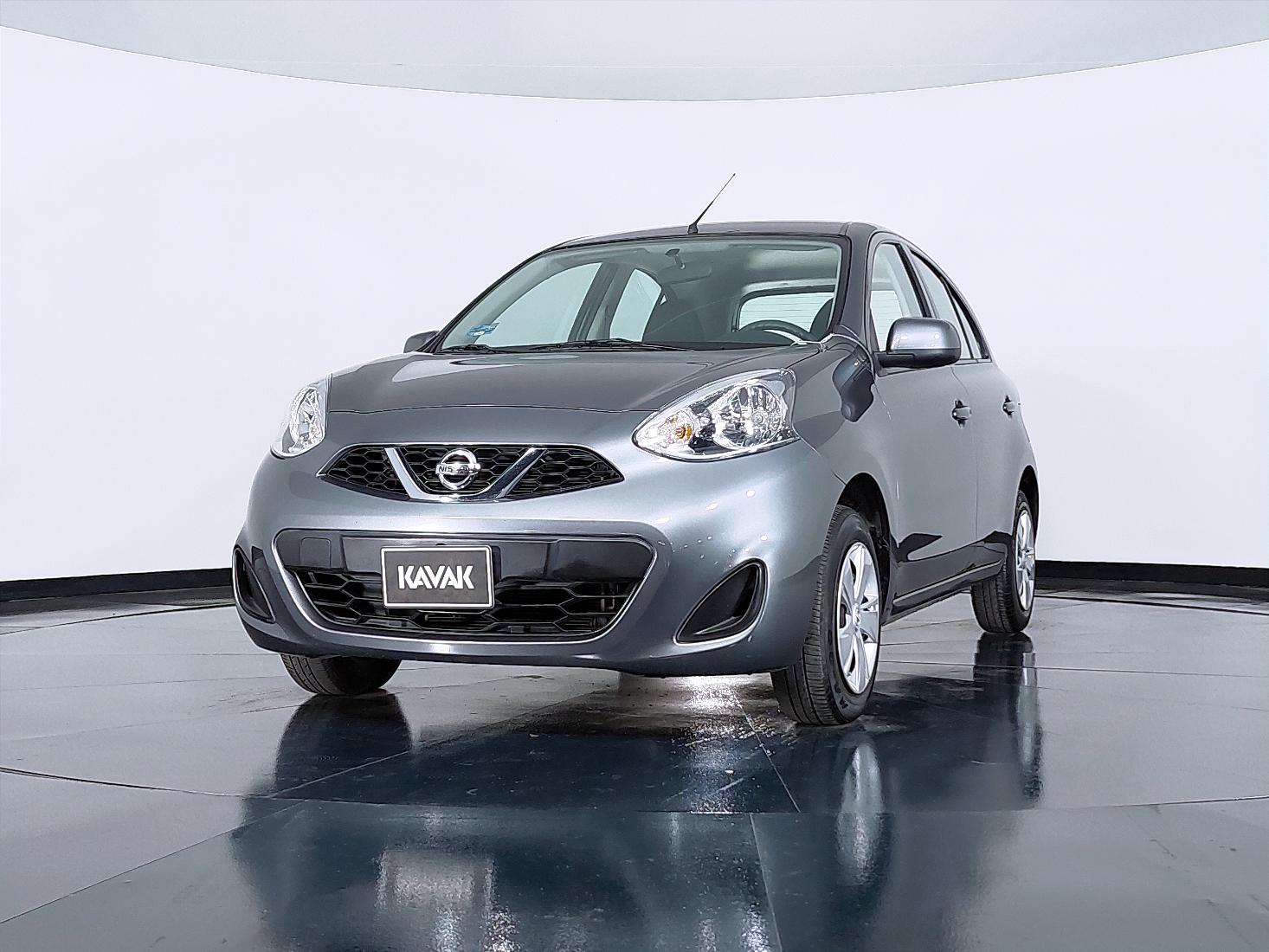Nissan March 2016 Coche compacto en República Dominicana