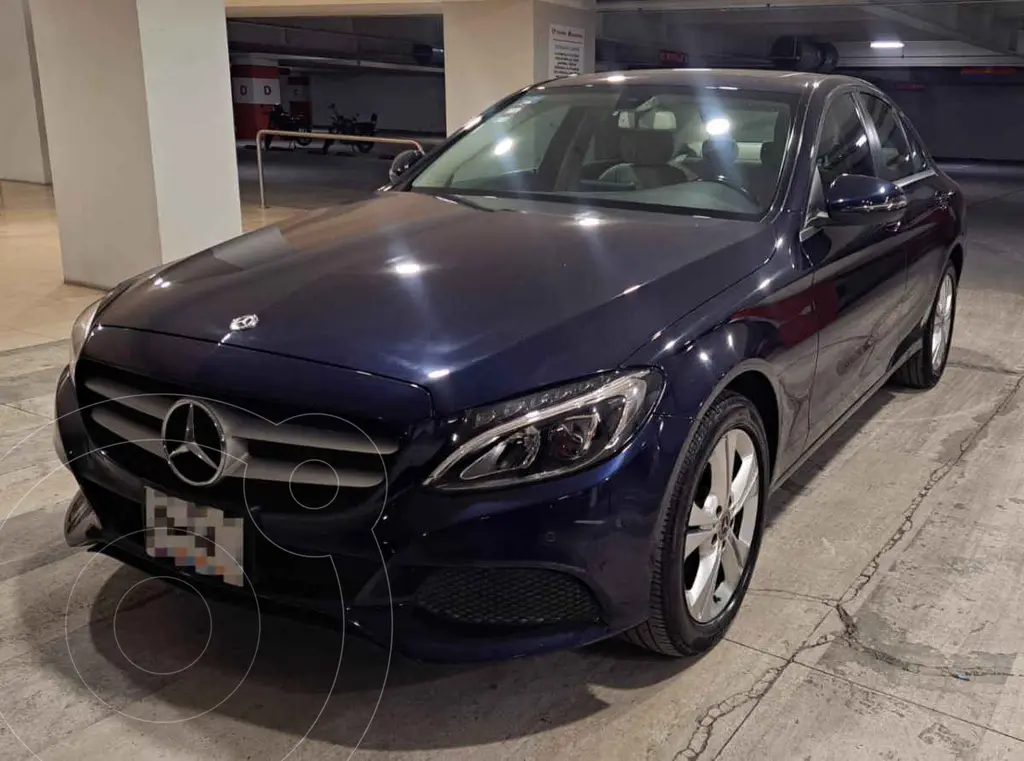 Mercedes-Benz C 300 Modelo 2016 Sedán en República Dominicana