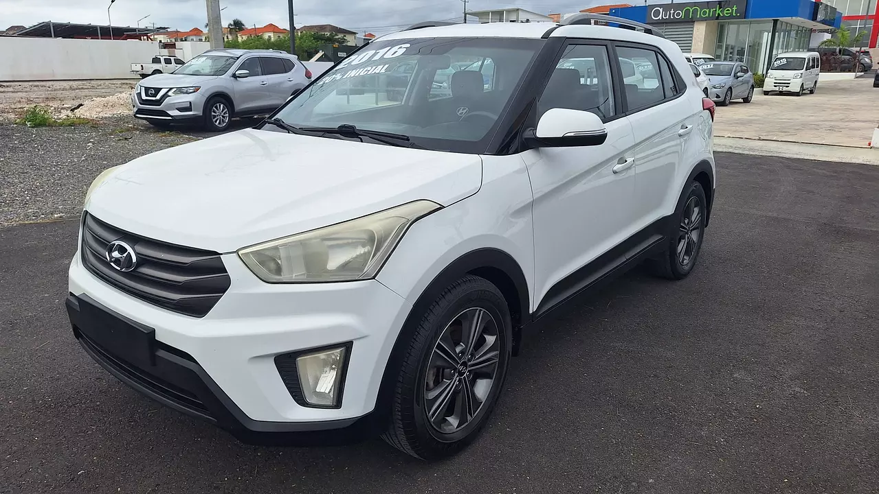 Hyundai Cantus 2016 vehículo urbano compacto en República Dominicana