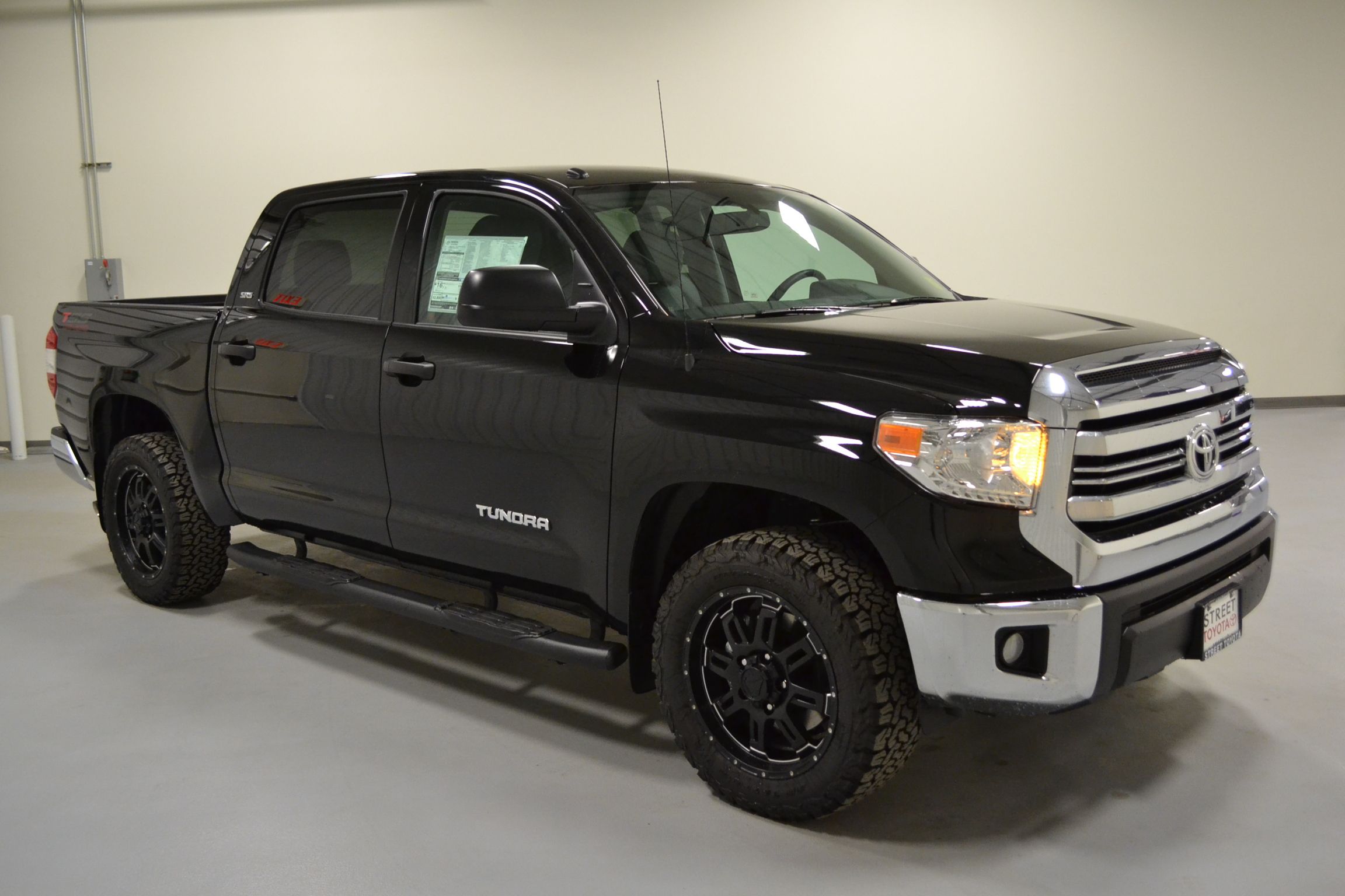 Toyota Tundra Limited 2016 Camioneta 4x4 en República Dominicana