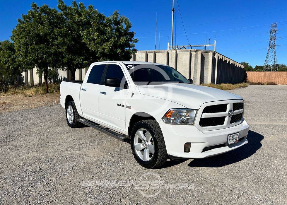 Dodge Ram 1500 modelo 2016 camión pickup