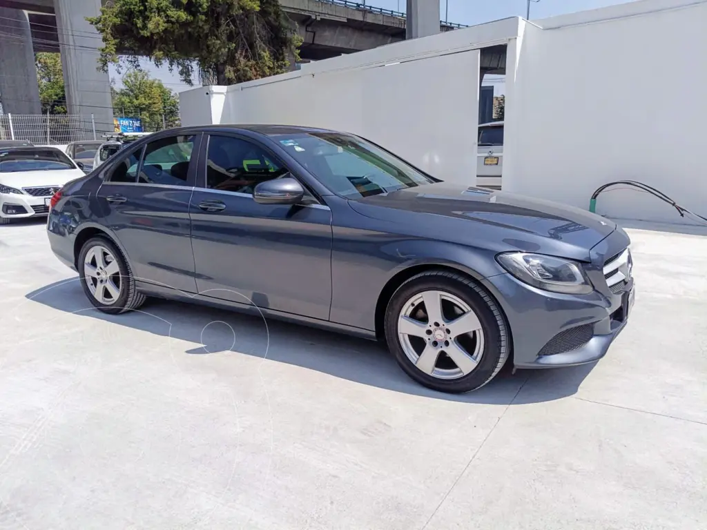 Mercedes-Benz C 300 4Matic 2016 Sedán en República Dominicana
