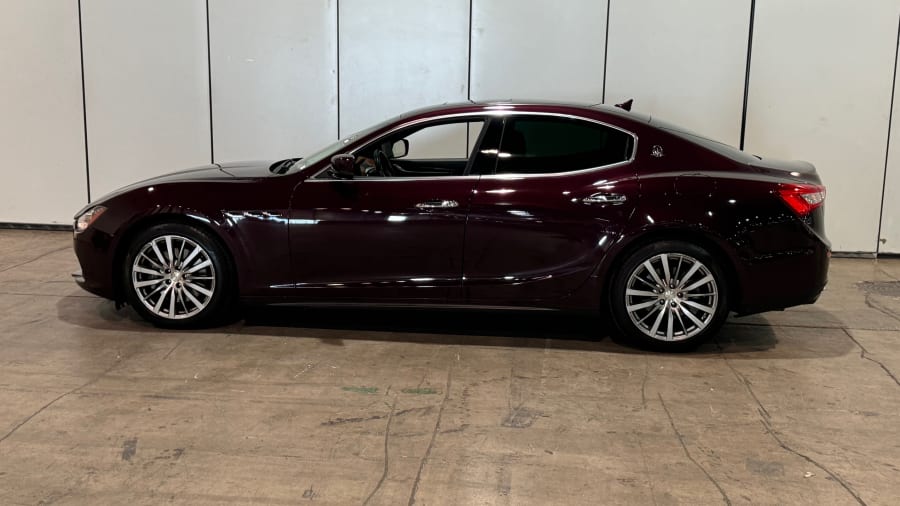 Maserati Ghibli SQ4 2016 deportivo rojo en República Dominicana
