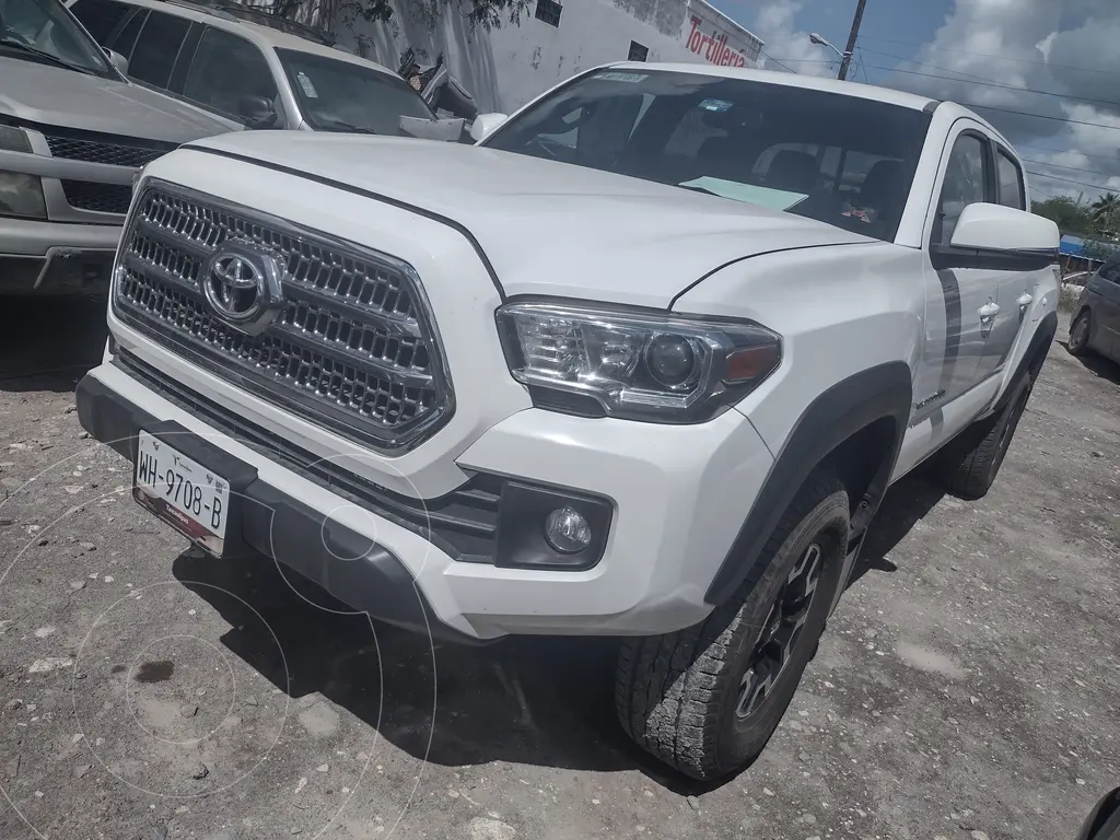 Toyota Tacoma modelo 2016 camioneta