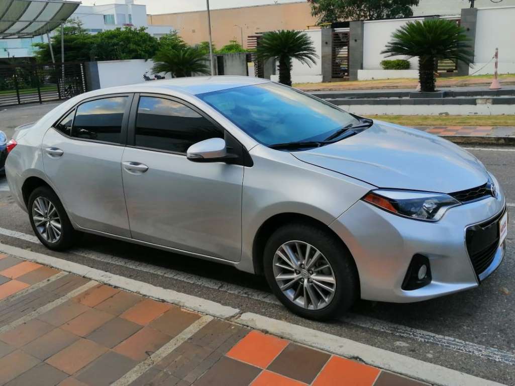 Toyota Corolla S Plus 2016 Sedán en República Dominicana