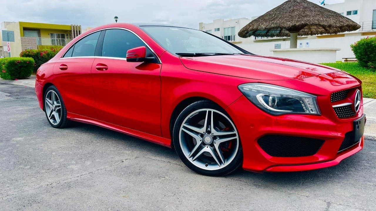 Mercedes-Benz CLA 180 Modelo 2016 Sedán Compacto