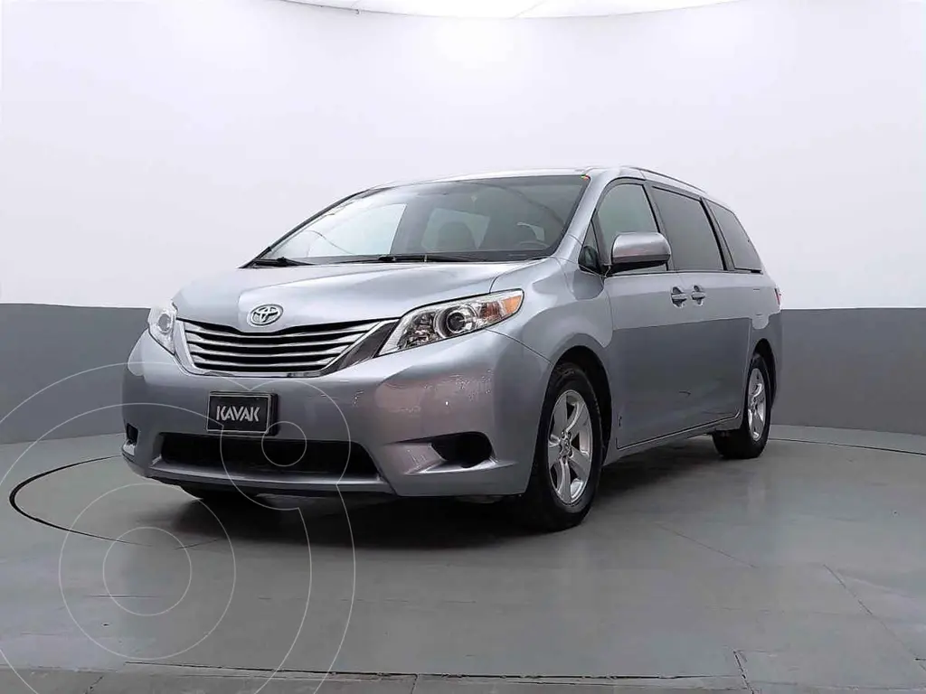 Toyota Sienna LE 2016 Vehículo Familiar en República Dominicana
