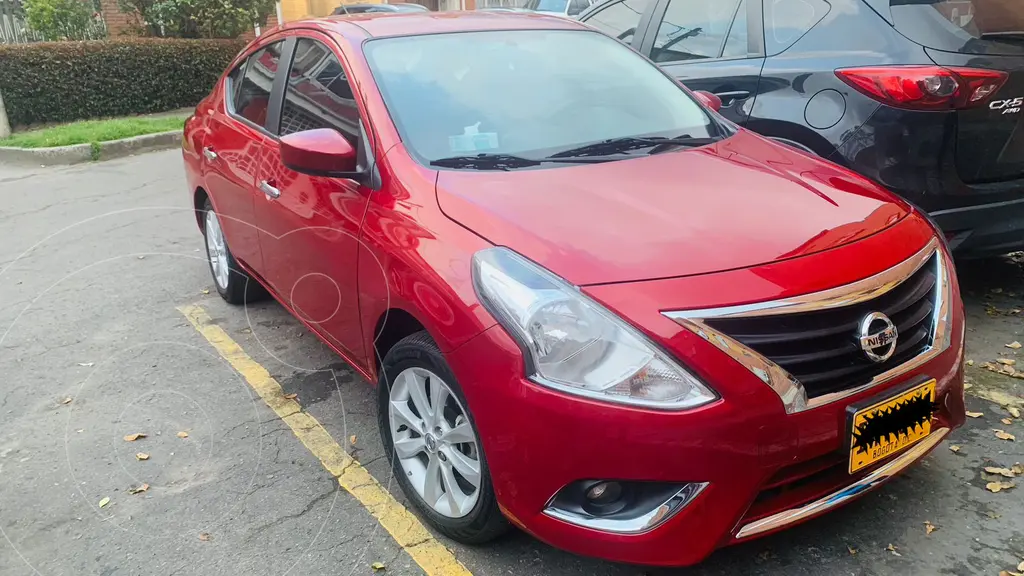 Nissan Versa SL 2016 Sedán en República Dominicana