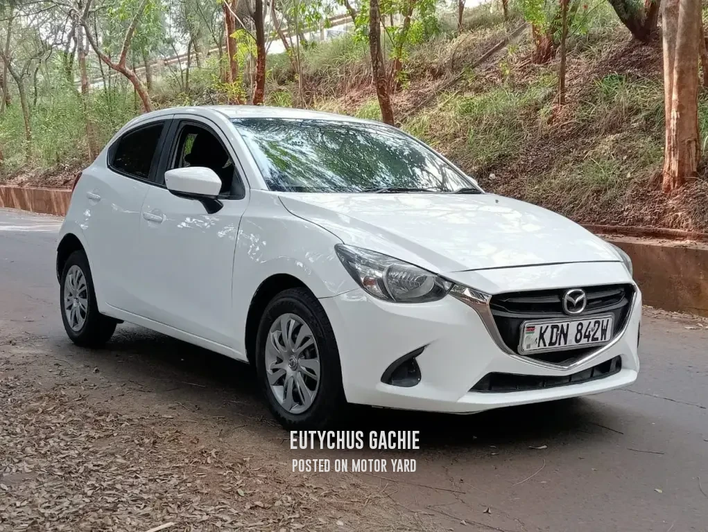 Mazda Demio 2016 vehículo compacto en República Dominicana