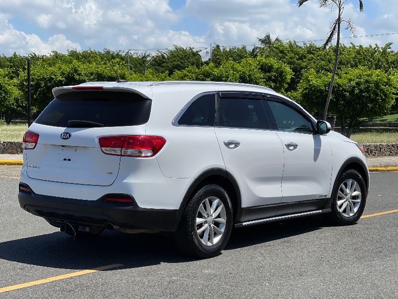 Kia Sorento LX 2017 SUV