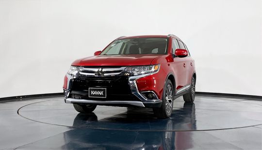 Mitsubishi Outlander 2017 SUV en República Dominicana