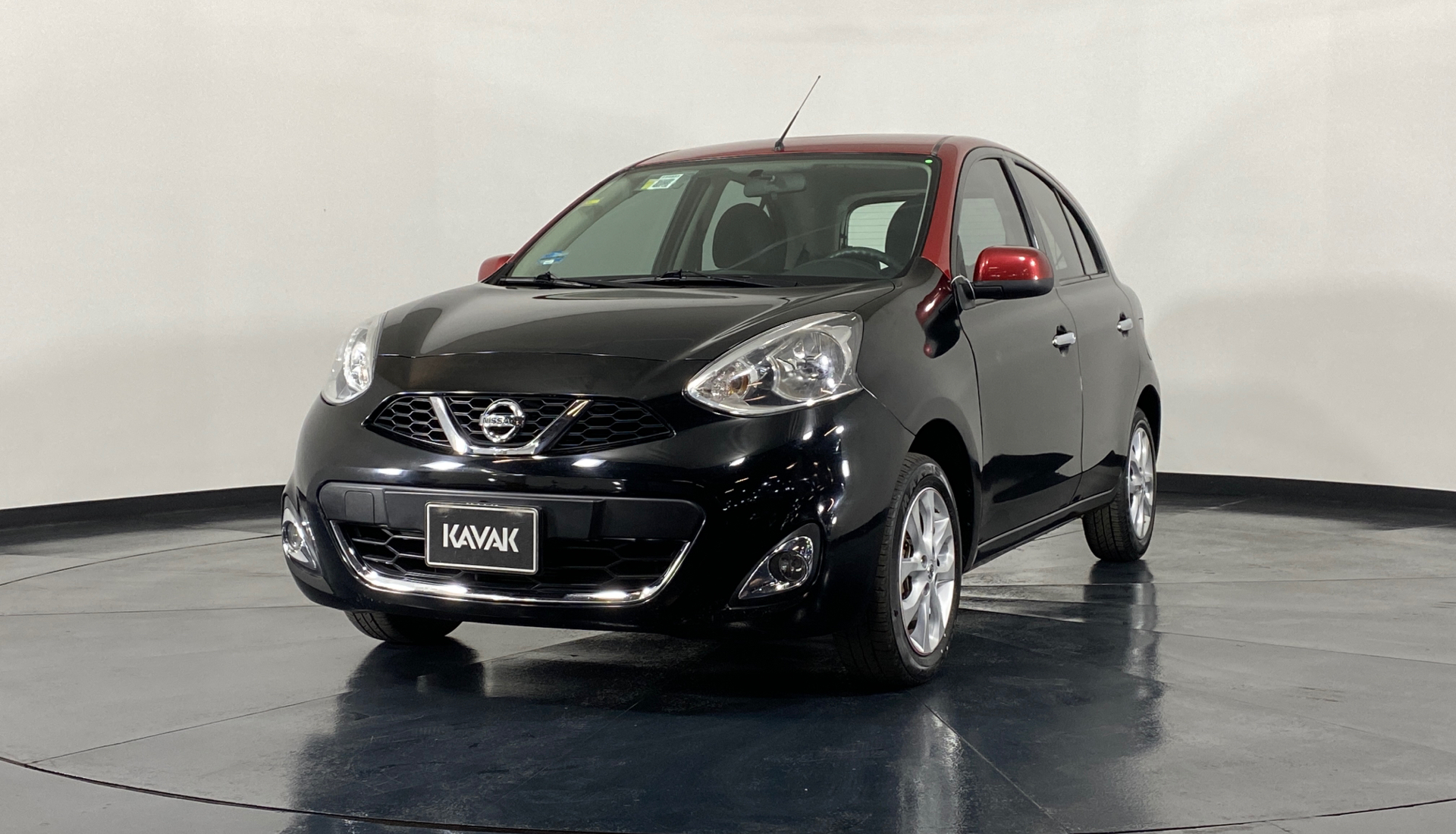 Nissan March 2017 Modelo 1.2L Gasolina Negro