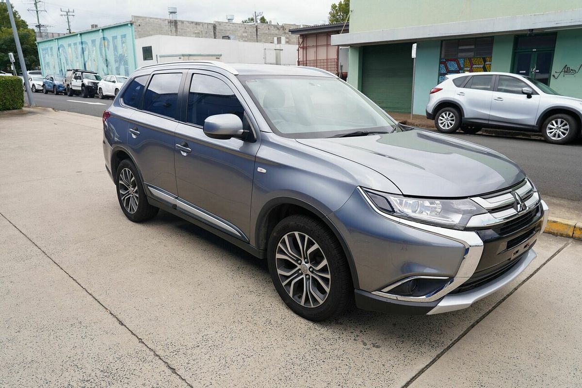 Mitsubishi Outlander SE 2017 SUV en República Dominicana