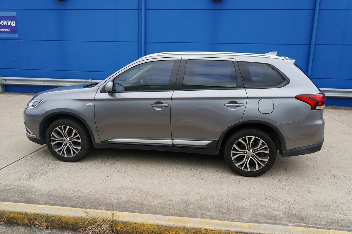 Mitsubishi Outlander SE 2017 SUV en República Dominicana