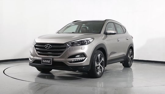 Hyundai Tucson SE 2017 SUV Americano 2.0L en República Dominicana