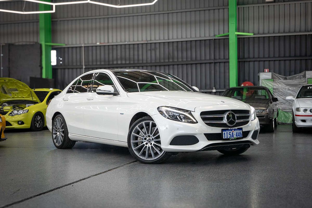 Mercedes-Benz CLA 250 Modelo 2017 Sedán en República Dominicana