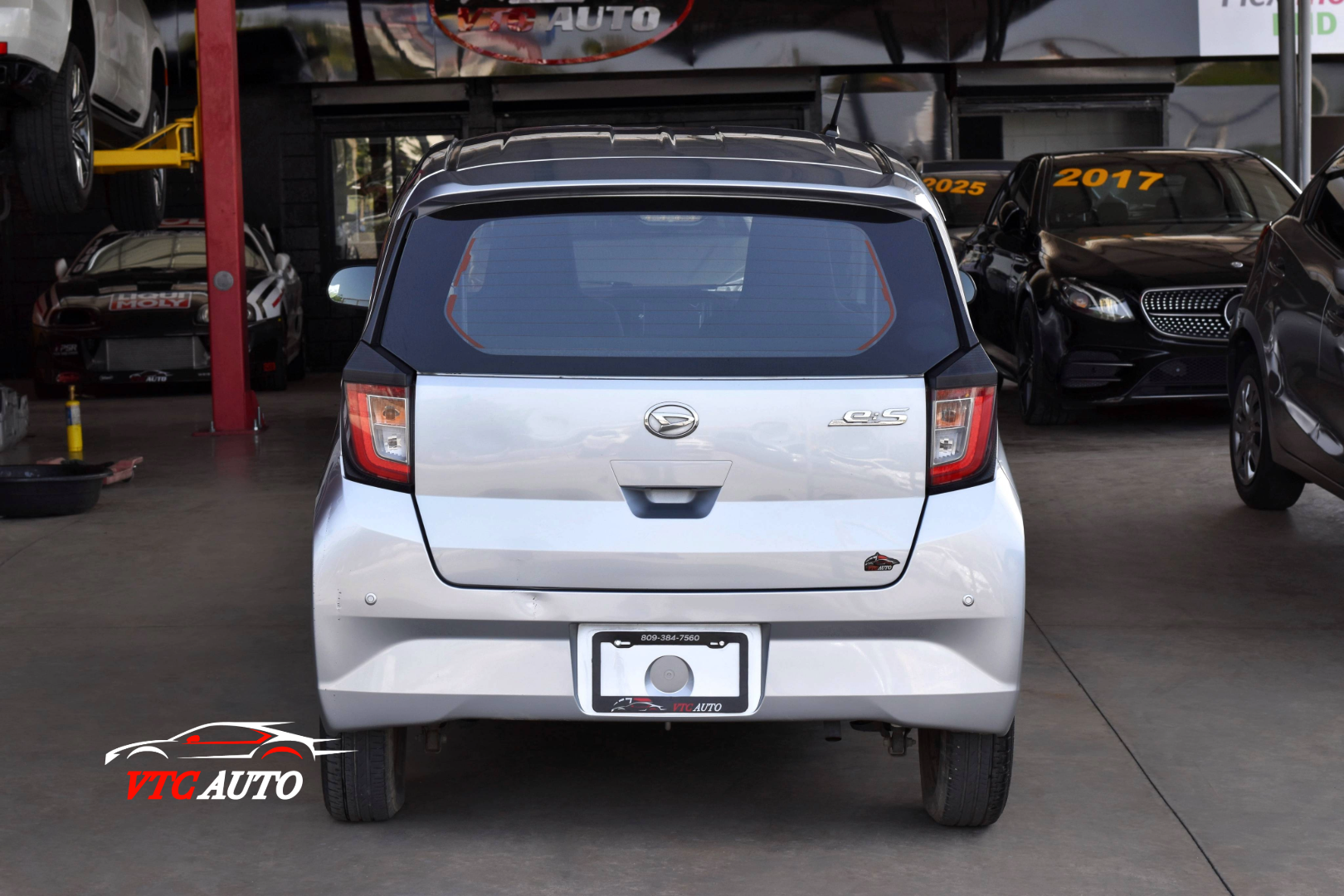 Daihatsu Mira 2017 Automóvil Compacto Japonés