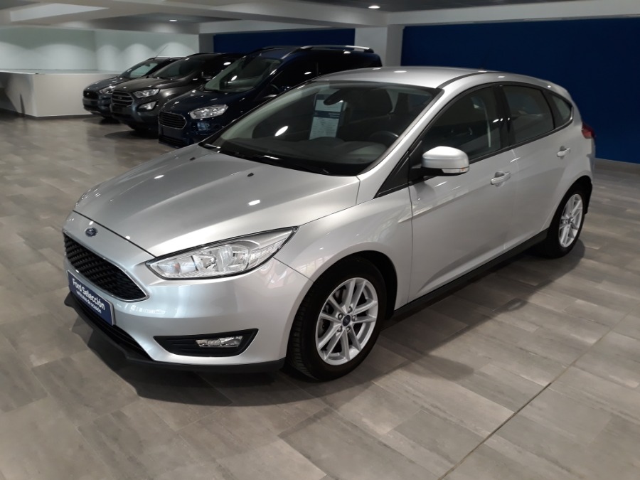 Ford Focus SEL 2017 Sedán en República Dominicana
