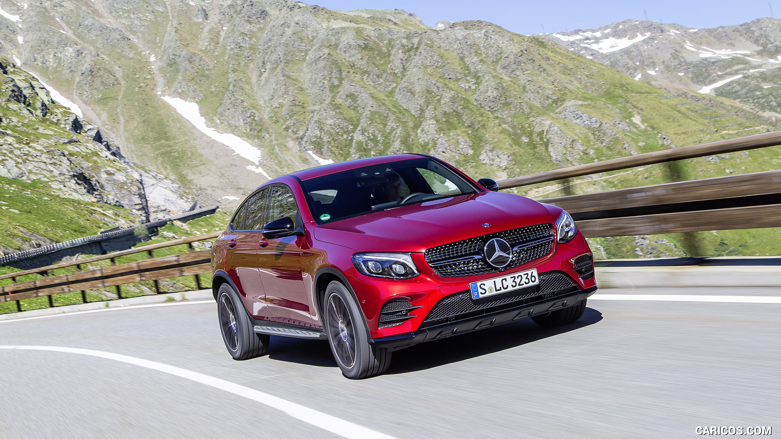 Mercedes-Benz GLC 300 4MATIC SUV 2017 en República Dominicana