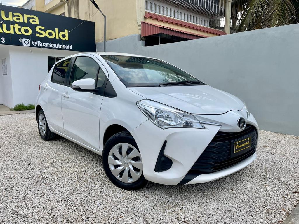 Toyota Vitz 2017 Hatchback Compacto