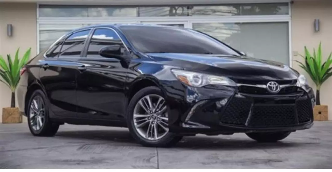 Toyota Camry 2017 Sedán