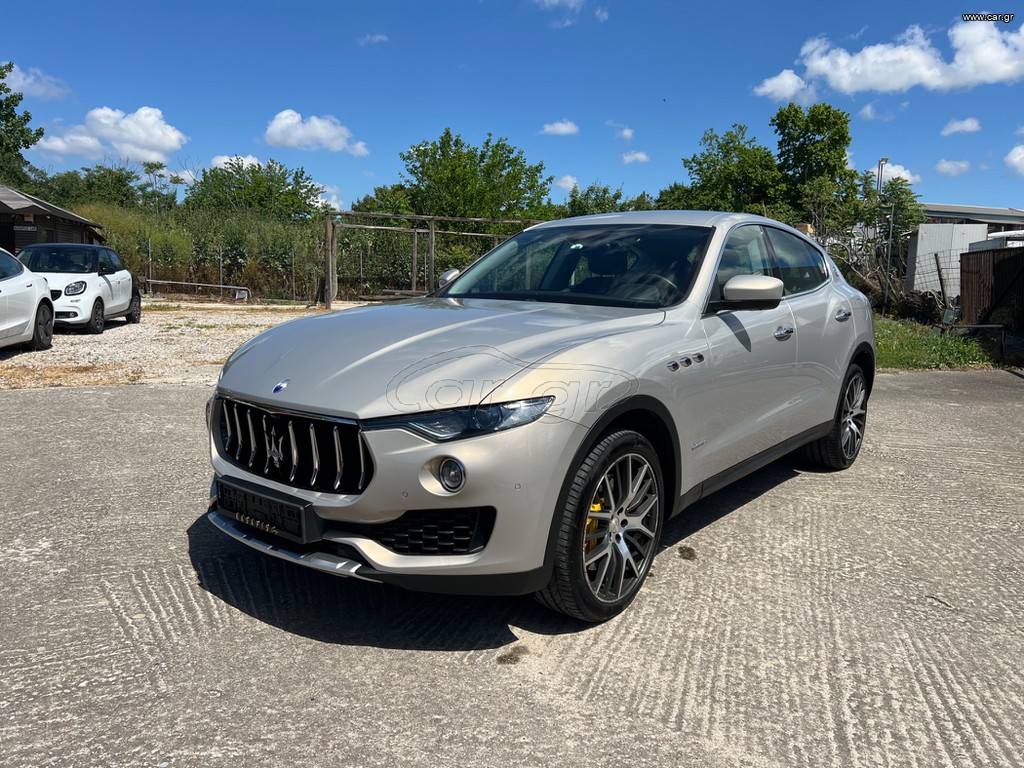 Maserati Levante Q4 2017 SUV de lujo