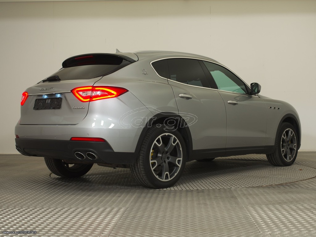 Maserati Levante Q4 2017 SUV de lujo en República Dominicana
