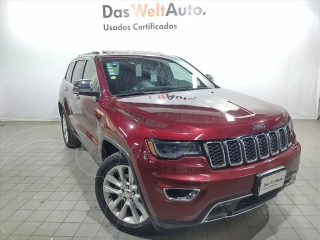 Jeep Grand Cherokee SRT8 2017 SUV rendimiento alto en República Dominicana