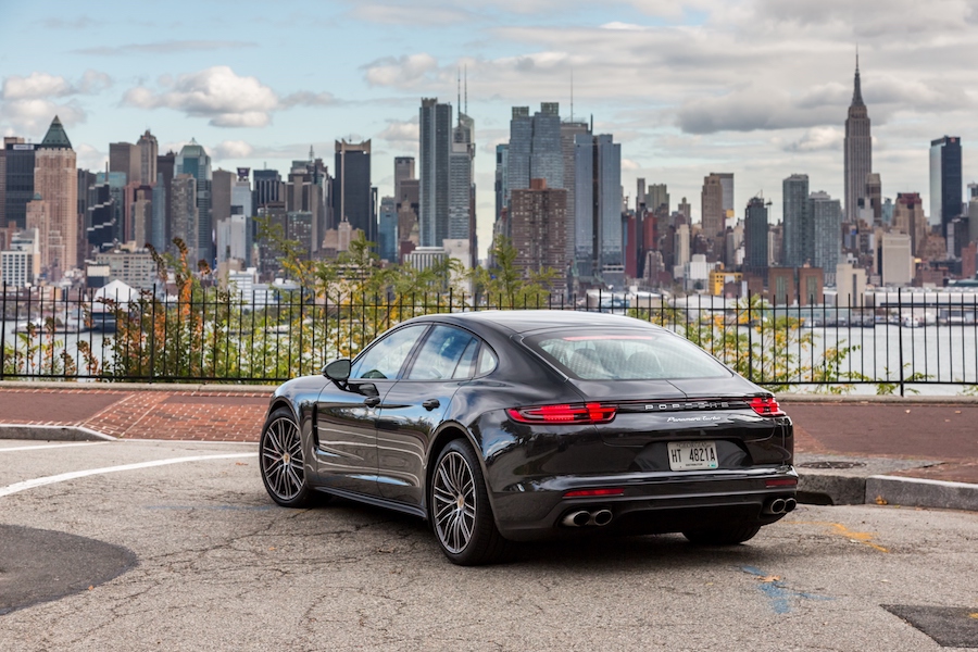 Porsche Panamera Turbo 2017 Berlina Deportiva