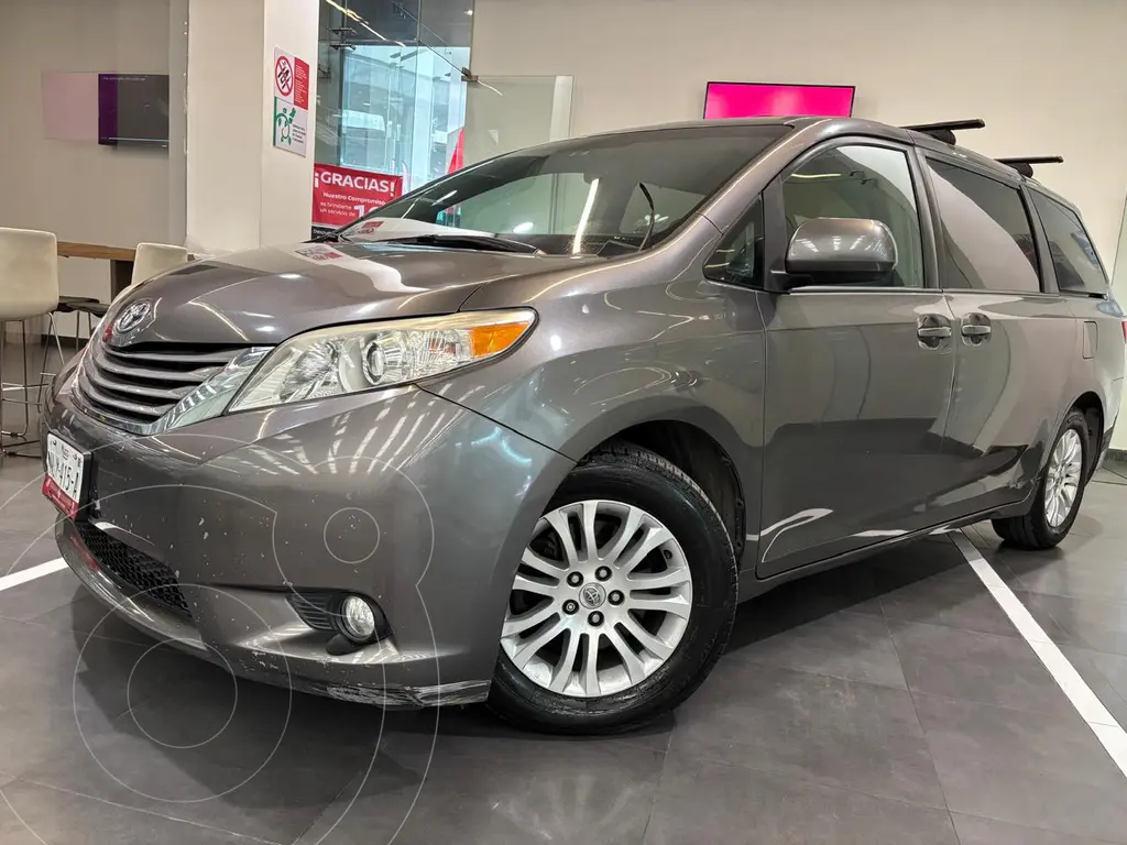 Toyota Sienna LE 2017 Minivan en República Dominicana