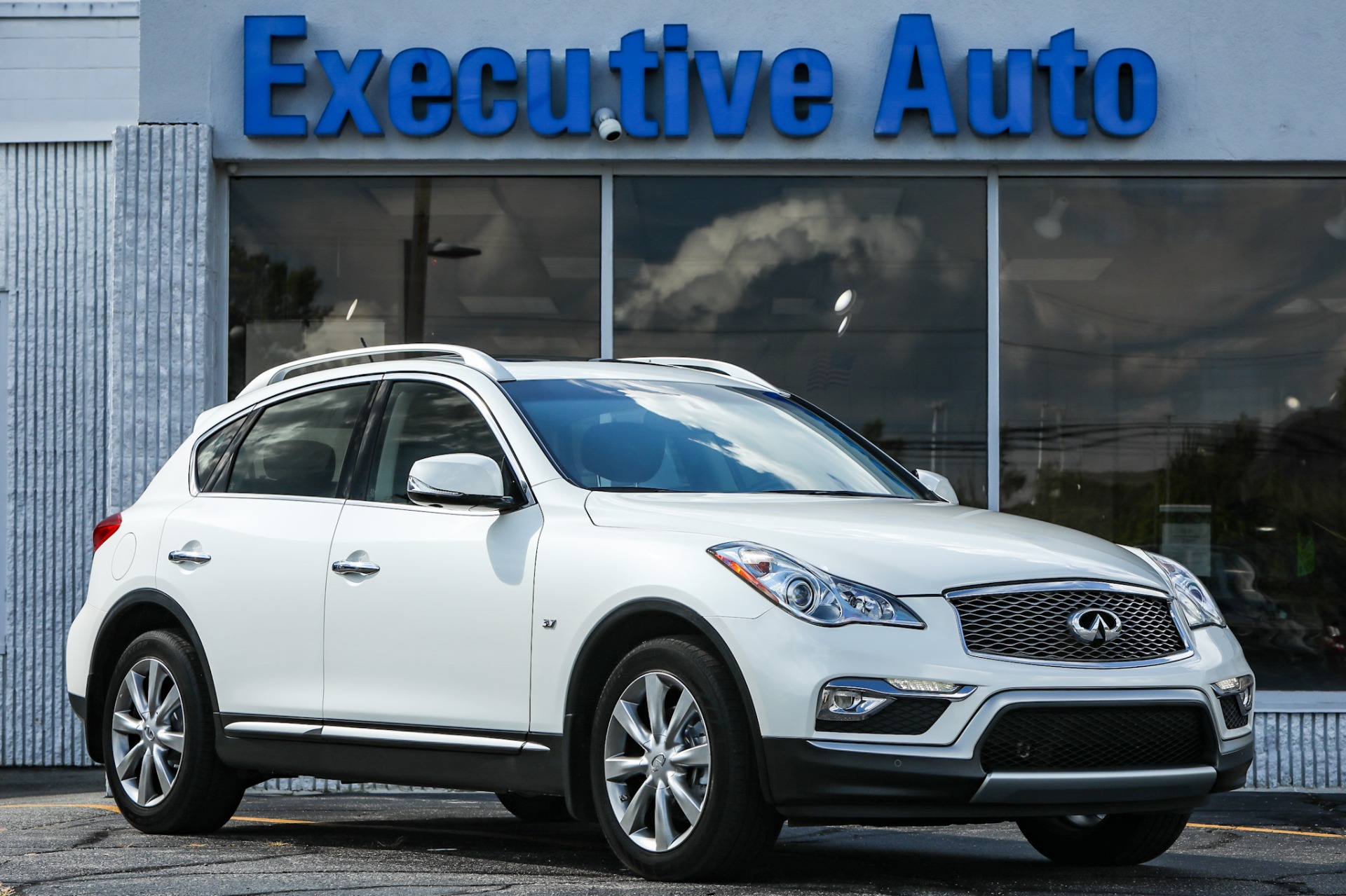 Infiniti QX50 SUV 2017