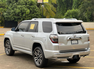 Toyota 4Runner SR5 Premium 2017 SUV en República Dominicana