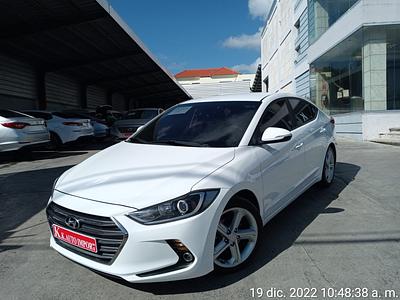 Hyundai Avante 2017 Sedán Compacto en República Dominicana